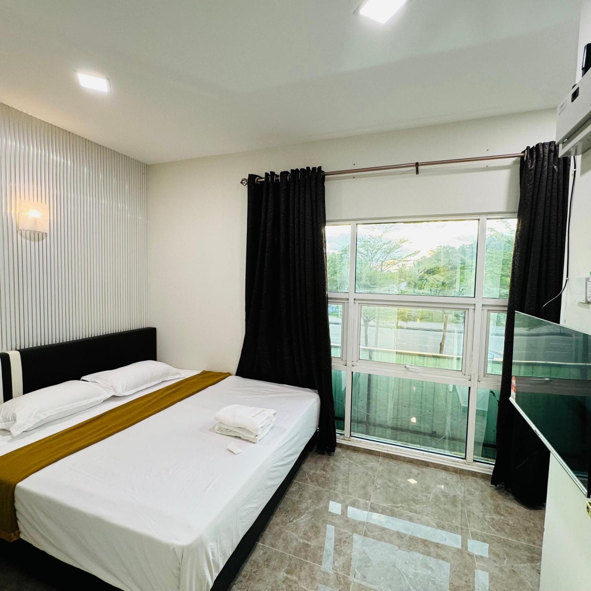 Rayyaz Inn Kuala Terengganu Eksteriør bilde